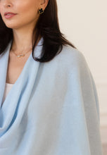 Load image into Gallery viewer, L&#39;emi 70% Wool - 30% Cashmere Shawl
