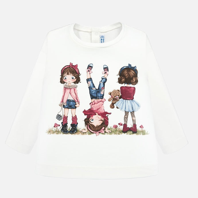 Mayoral Singapore Long-sleeved T-shirt. This adorable white tee from Mayoral will make a playful addition to their clothing line-up. Made in comfortable cotton, the design features a fun print and will look great styled with a pair of denim pants and sneakers.