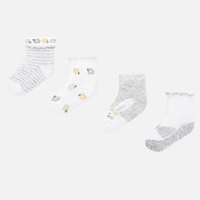 Load image into Gallery viewer, Mayoral Set of Socks
